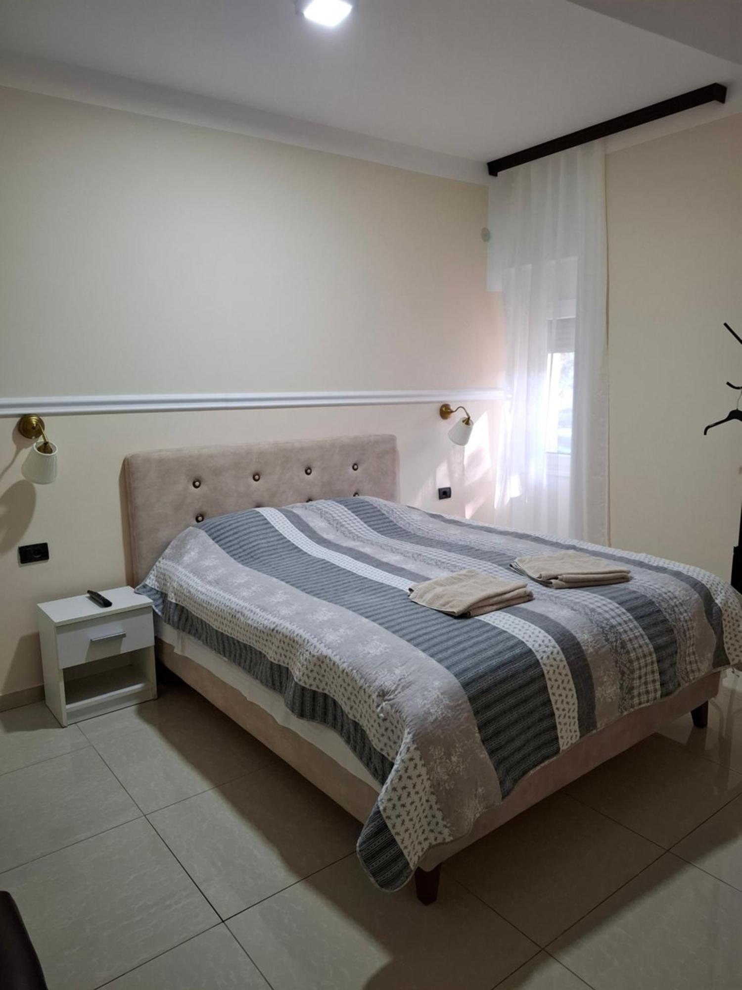 Bed&Breakfast Intermezzo Caffe Кикинда Экстерьер фото