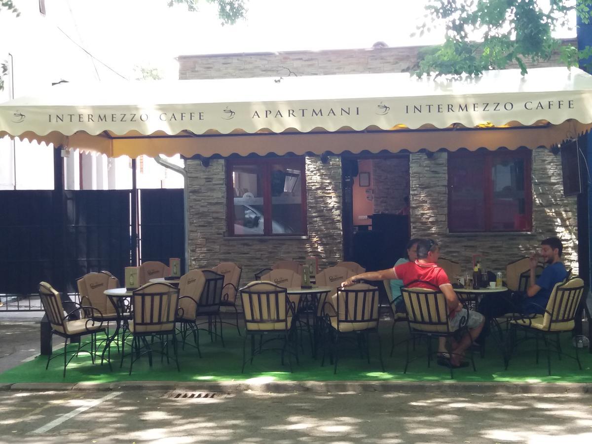 Bed&Breakfast Intermezzo Caffe Кикинда Экстерьер фото